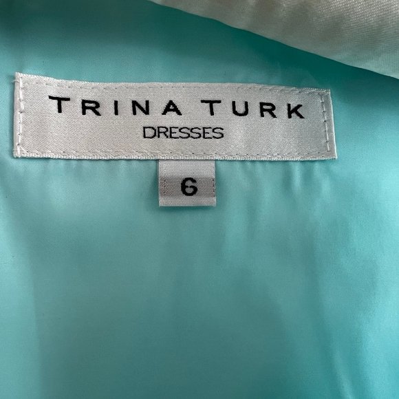 Trina Turk size 6 fit and flare blue floral dress - Picture 8 of 9